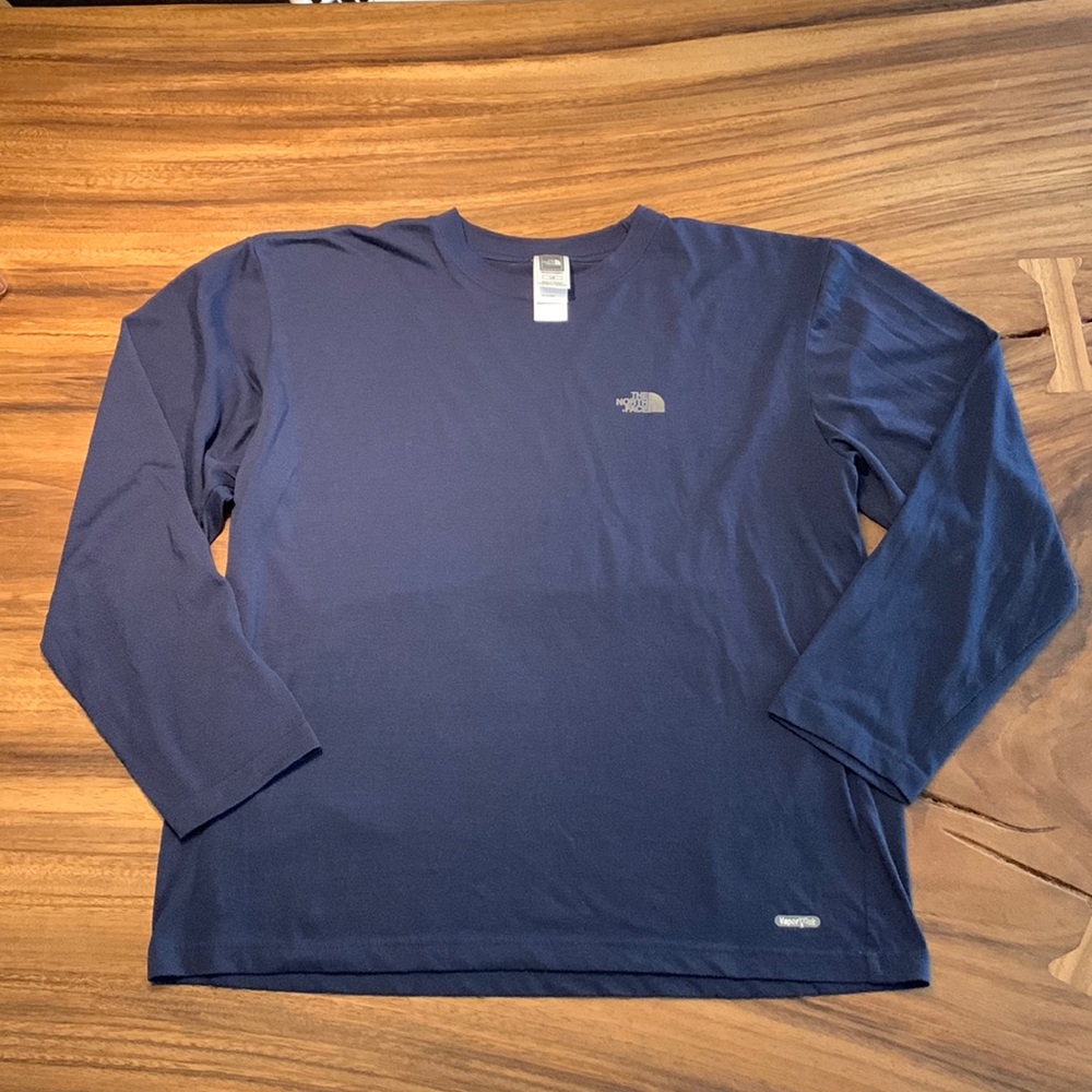 The North Face VaporWick T Shirt Mens Blue Long Sleeve Tee
